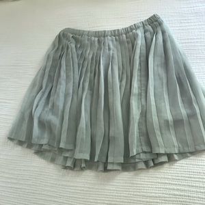 Grey/Silver pleated skirt